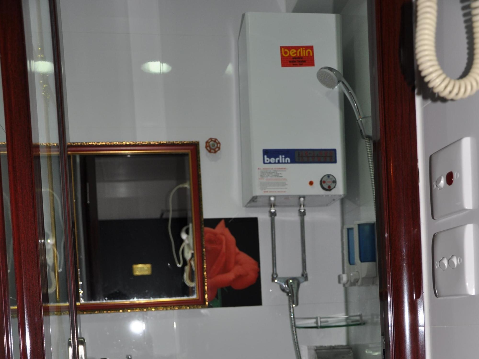 Guangzhou Guest House Tsim Sha Tsui  エクステリア 写真